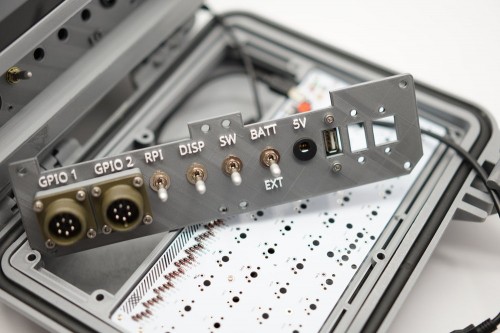  Если вдруг начнется Fallout &mdash; мужчина создал ПК для постапокалипсиса 