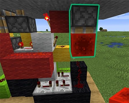 Гайд: Скрытая дверь под лестницу